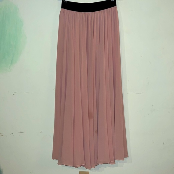 Urban Co Co Blush Tulle Maxi Skirt Soft & Flowy Stretch Waist. - Picture 1 of 6